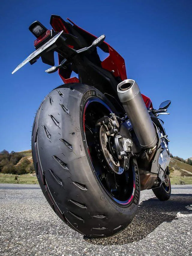 Montallantas especializado para motos de alta gama y alto cilindraje